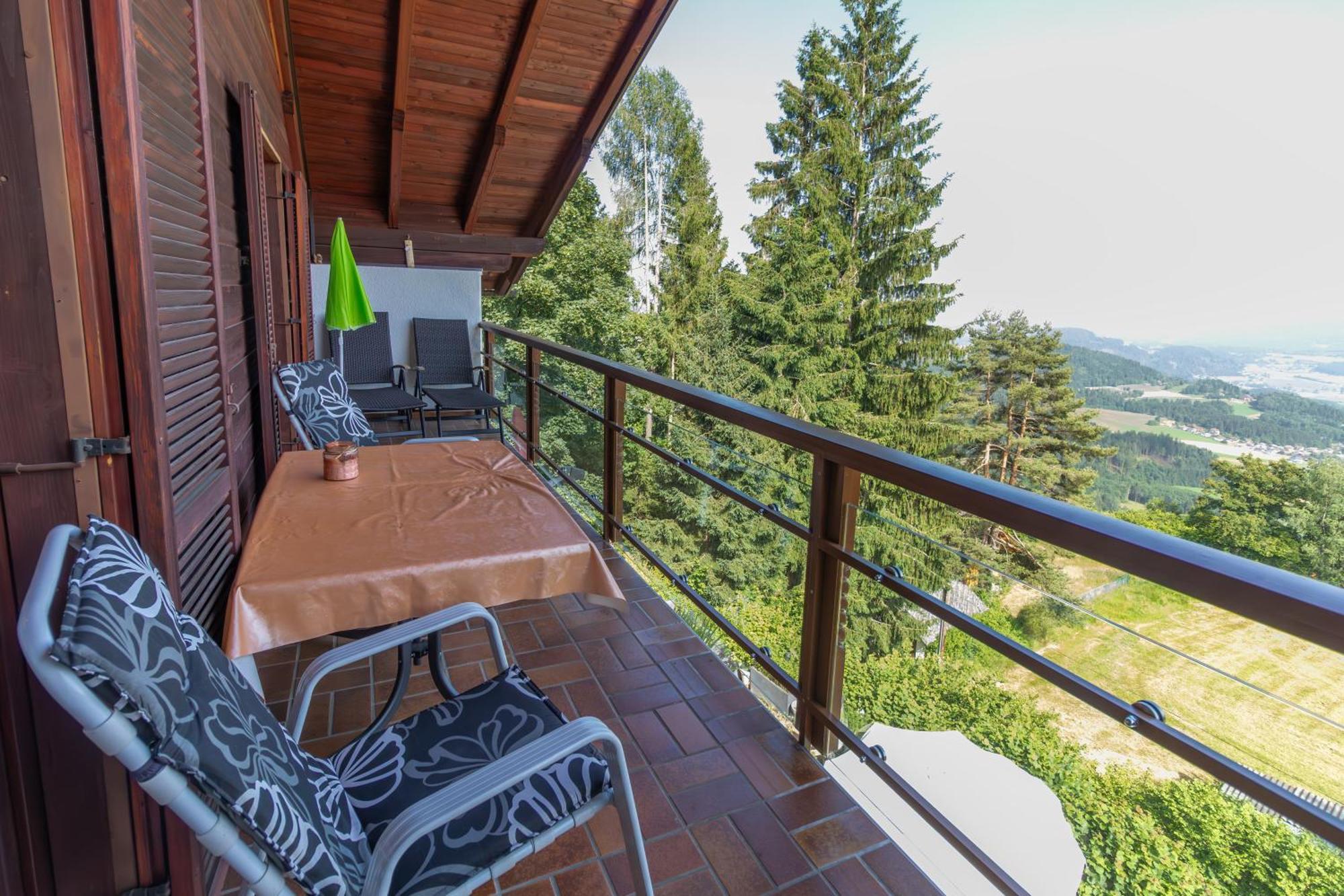 Landhaus Karawankenblick Himmelberg Camera foto
